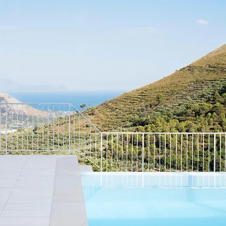 Capri *